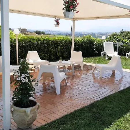 Tre Laghi Luminous With Pool And Aircon