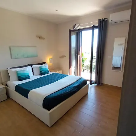 Tre Laghi Luminous With Pool And Aircon Apartment *