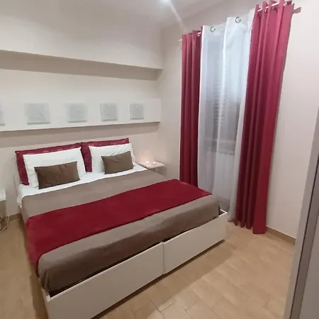 Tre Laghi Luminous With Pool And Aircon