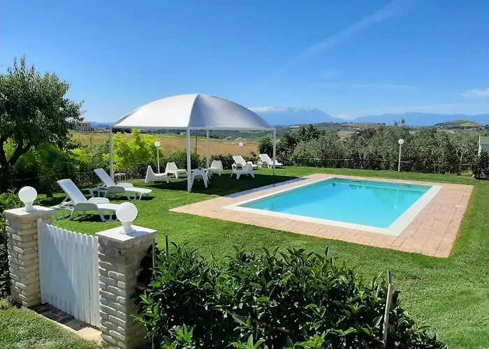 Tre Laghi Luminous With Pool And Aircon Читта Сань Анджело