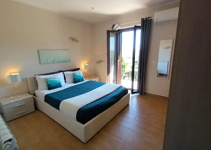 Tre Laghi Luminous With Pool And Aircon דירה *