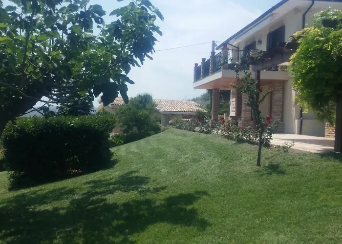 Апартаменты Tre Laghi Luminous With Pool And Aircon Читта Сань Анджело