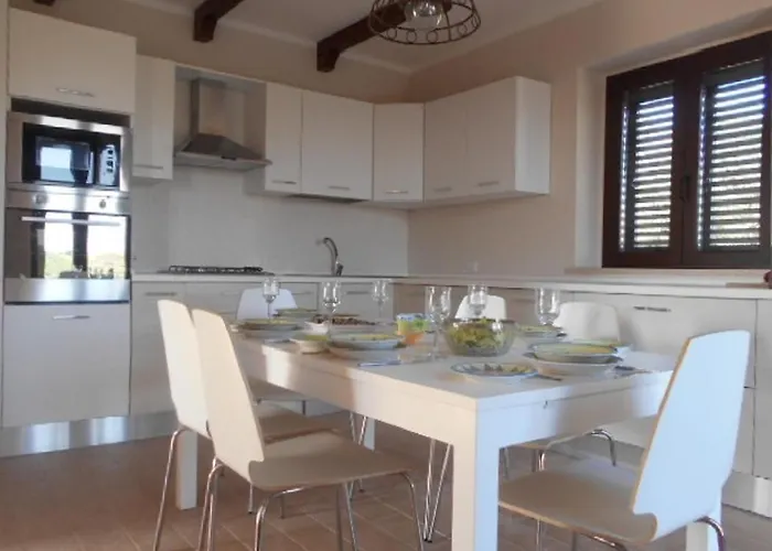 דירה Tre Laghi Luminous With Pool And Aircon