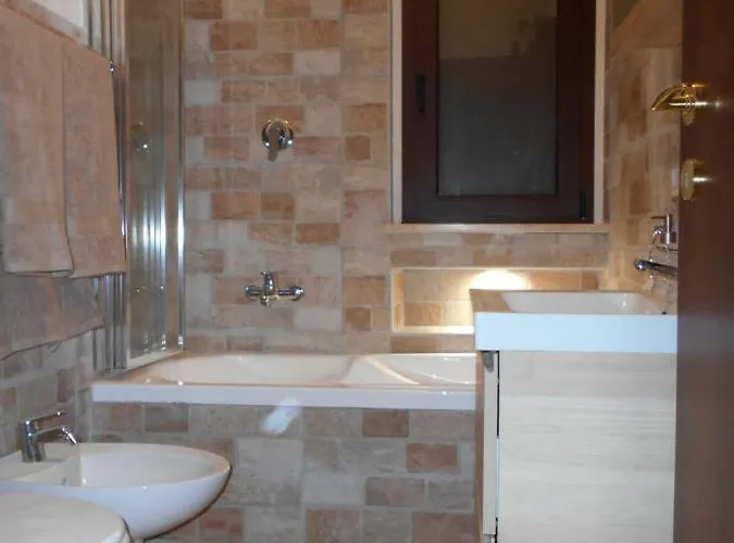 Tre Laghi Luminous With Pool And Aircon צ'יטה סנט'אנג'לו